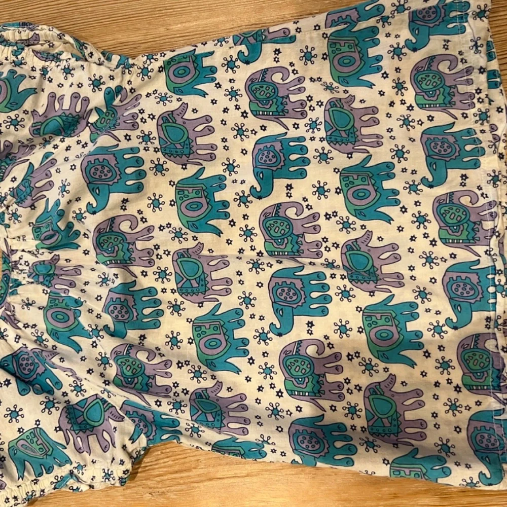 Top - Picture 2 of 2